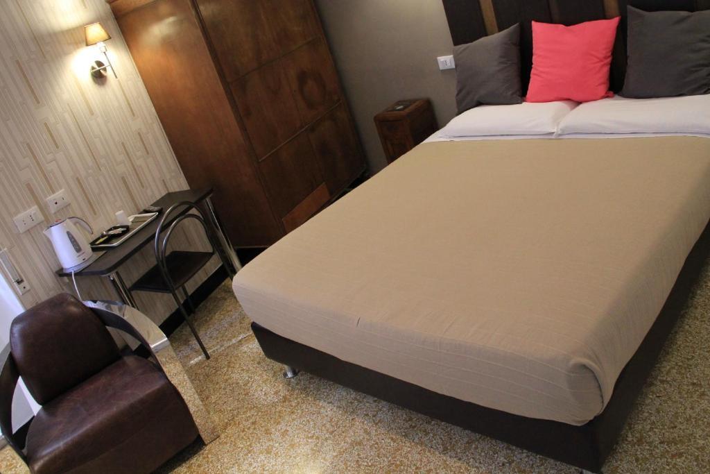 Bologna Hotel Genua